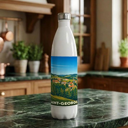 Gourde souvenir de la ville de Saint-Georges avec une illustration stylisée de son paysage vallonné.