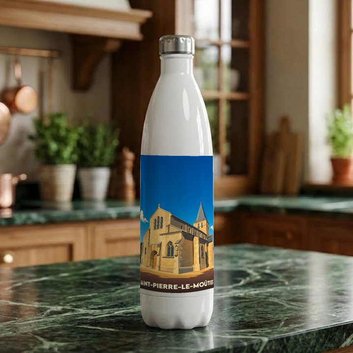 Gourde souvenir de la ville de Saint-Pierre-le-Moûtier avec une illustration stylisée de son église.
