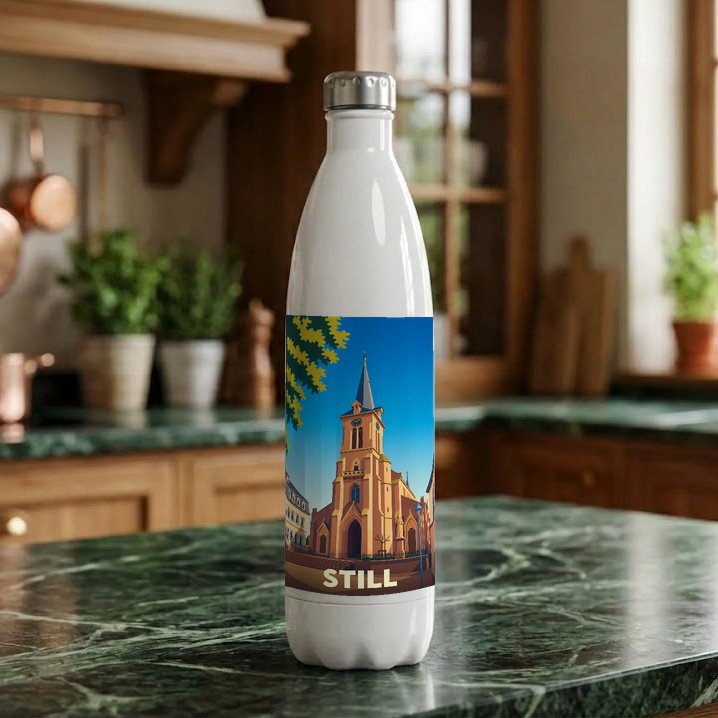 Gourde souvenir de la ville de Still avec une illustration stylisée de son église.