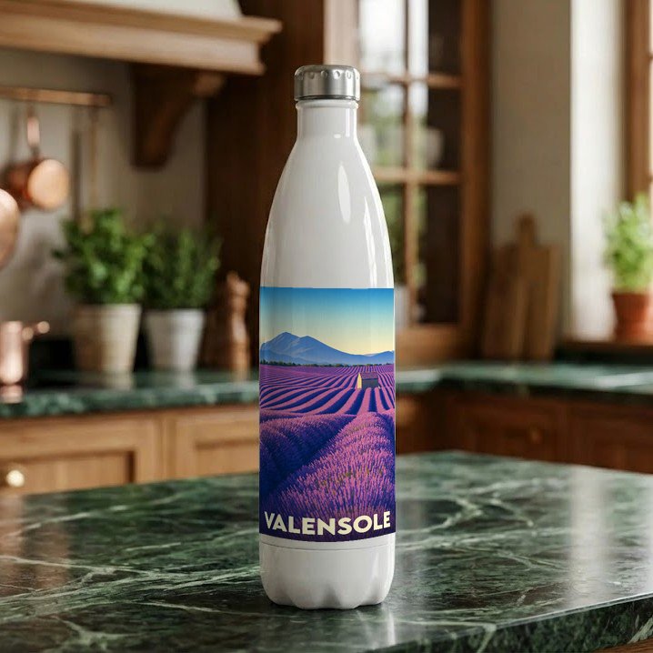 Gourde souvenir de la ville de Valensole illustrée par un champ de lavande stylisé.