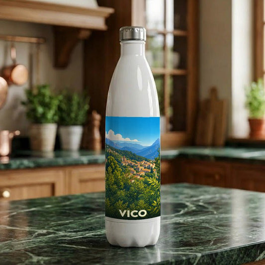 Gourde souvenir de la ville de Vico ornée d'une illustration paysagère stylisée.