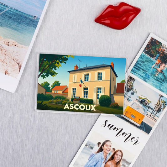 Magnet souvenir de la ville de Ascoux avec une illustration stylisée de sa mairie.