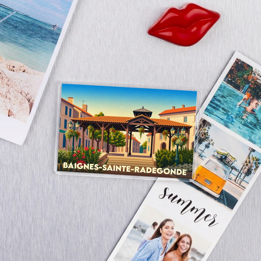 Magnet souvenir de la ville de Baignes-Sainte-Radegonde avec une illustration stylisée de son marché couvert.