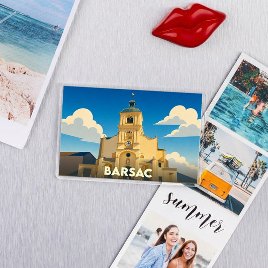 Magnet souvenir de la ville de Barsac avec une illustration stylisée de son église.