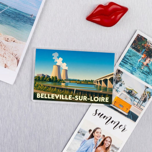 Magnet souvenir de la ville de Belleville-sur-Loire avec une illustration stylisée de sa centrale nucléaire et de la Loire.