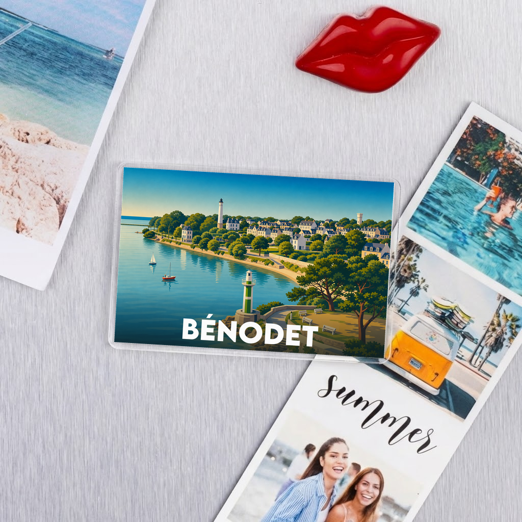 Magnet souvenir de la ville de Bénodet avec une illustration stylisée.