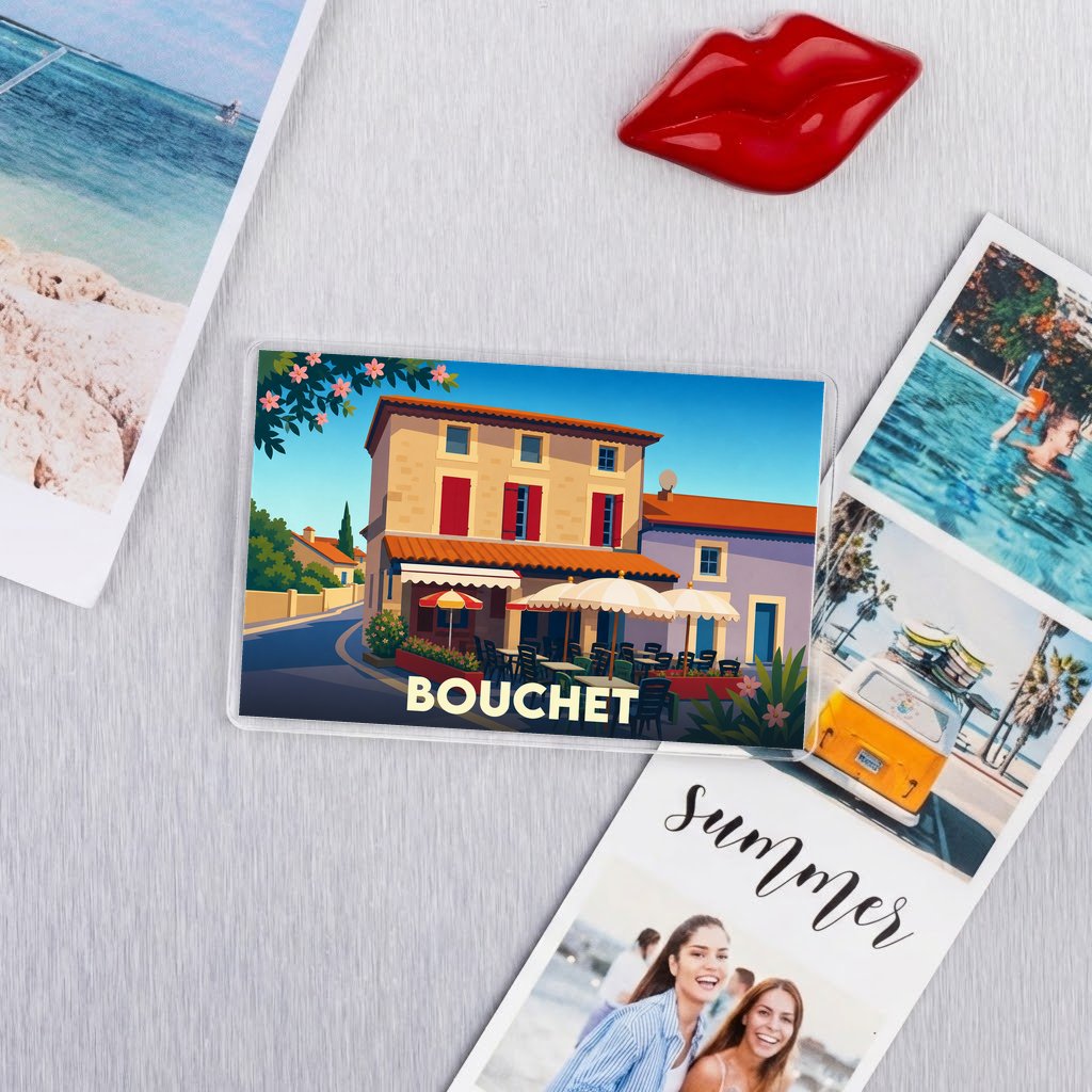 Magnet souvenir de la ville de Bouchet avec une illustration stylisée d'une terrasse ensoleillée.