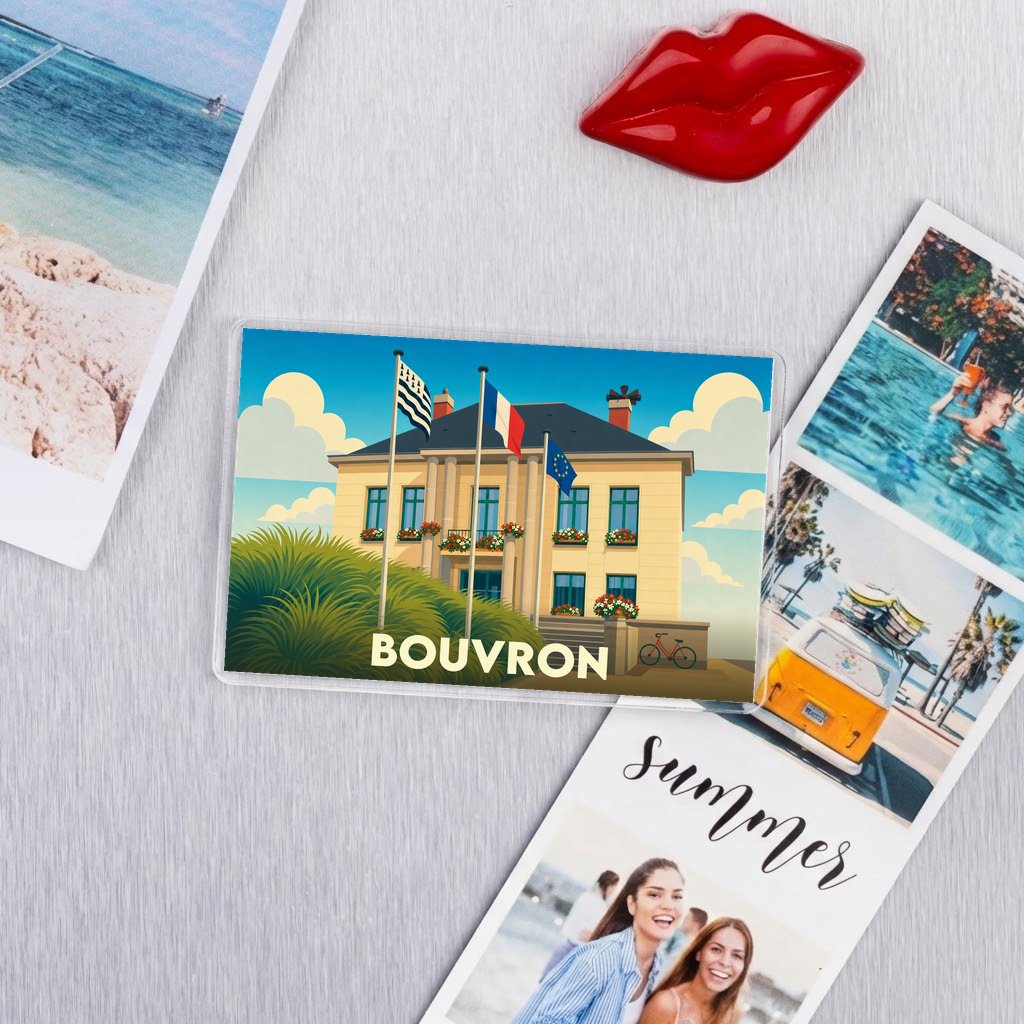Magnet souvenir de la ville de Bouvron avec une illustration stylisée d'un bâtiment officiel et de drapeaux.