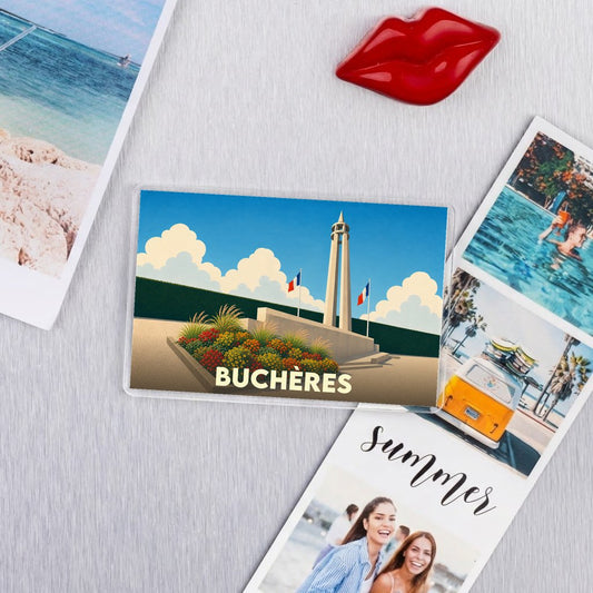 Magnet souvenir de la ville de Buchères avec une illustration stylisée de son monument.