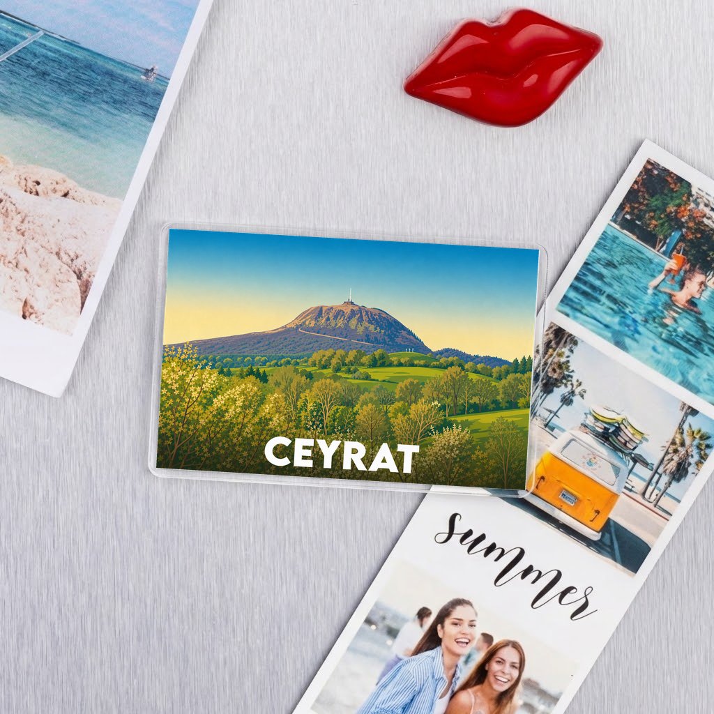 Magnet souvenir de la ville de Ceyrat avec une illustration stylisée du puy de Dôme.