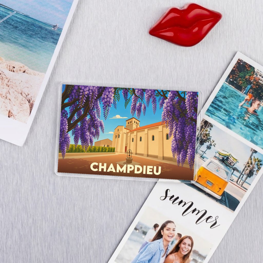 Magnet souvenir de la ville de Champdieu avec une illustration stylisée de son prieuré encadré de glycines.
