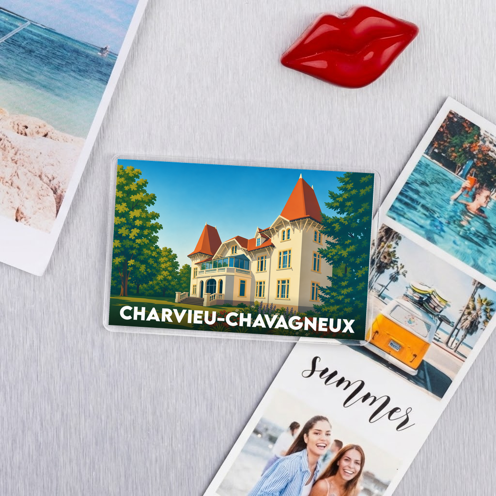 Magnet souvenir de la ville de Charvieu-Chavagneux avec une illustration stylisée d'un manoir.