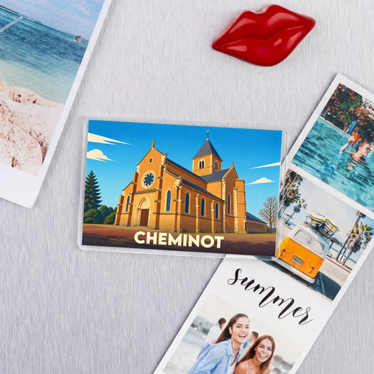 Magnet souvenir de la ville de Cheminot avec une illustration stylisée de son église.