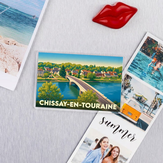 Magnat souvenir de la ville de Chissay-en-Touraine illustré par un paysage panoramique coloré.