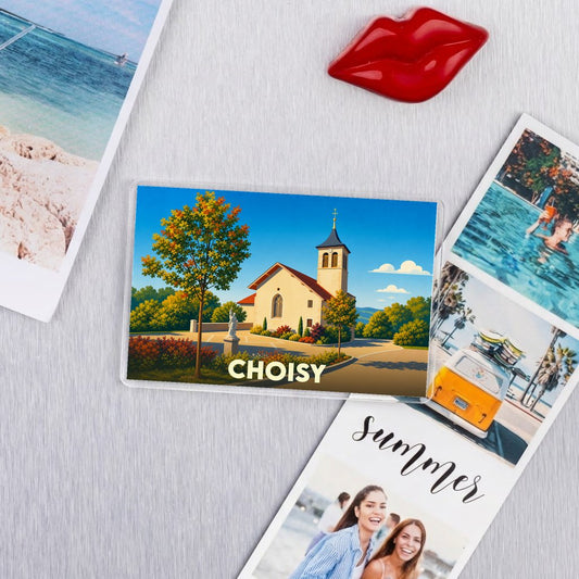 Magnet souvenir de la ville de Choisy avec une illustration stylisée de son église.