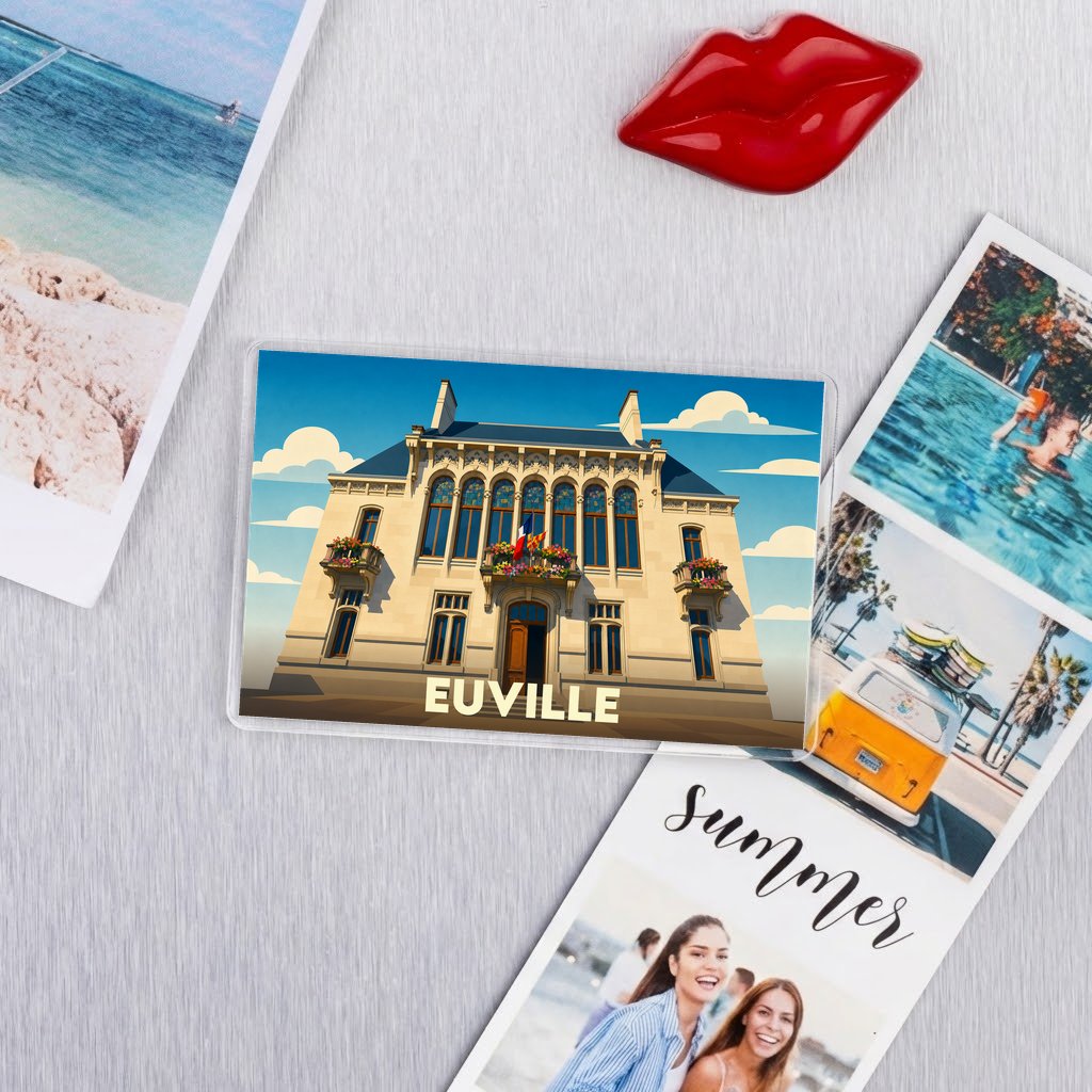 Magnet souvenir de la ville d'Euville illustrant son hôtel de ville dans un style graphique épuré.