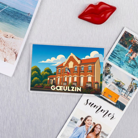 Magnet souvenir de la ville de Gœulzin avec une illustration colorée et stylisée de la mairie.