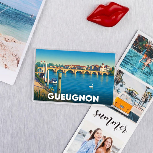 Magnet souvenir de la ville de Gueugnon avec une illustration stylisée de son pont et de la rivière.