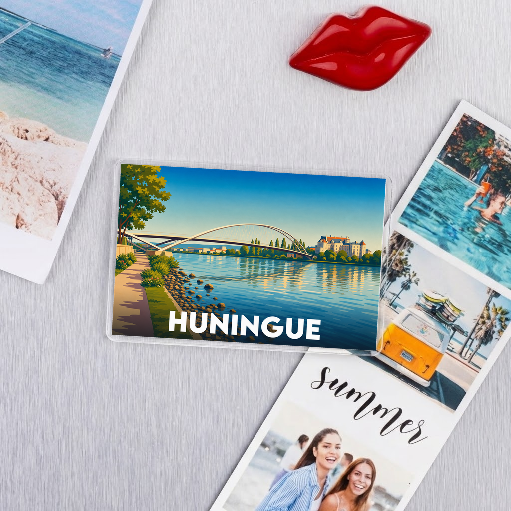 Magnet souvenir de la ville de Huningue avec une illustration stylisée de sa passerelle sur le Rhin.