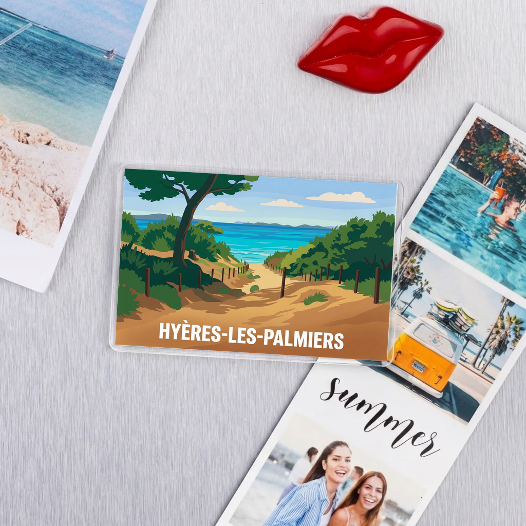 Magnet souvenir de la ville de Hyères-les-Palmiers avec une illustration stylisée.