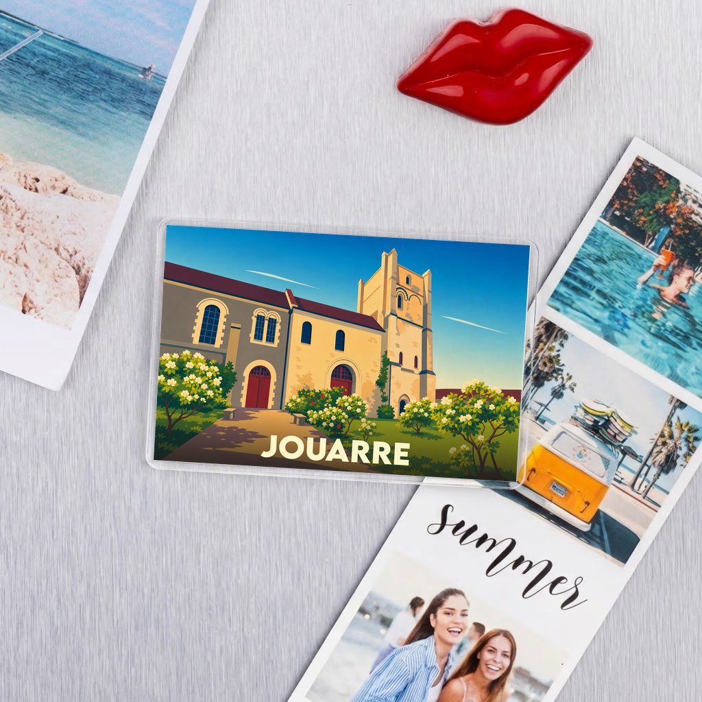 Magnet souvenir de la ville de Jouarre avec une illustration stylisée de son abbaye.