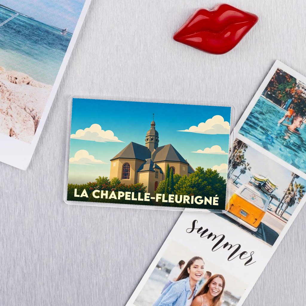 Magnet souvenir de la ville de La Chapelle-Fleurigné avec une illustration stylisée de son église.