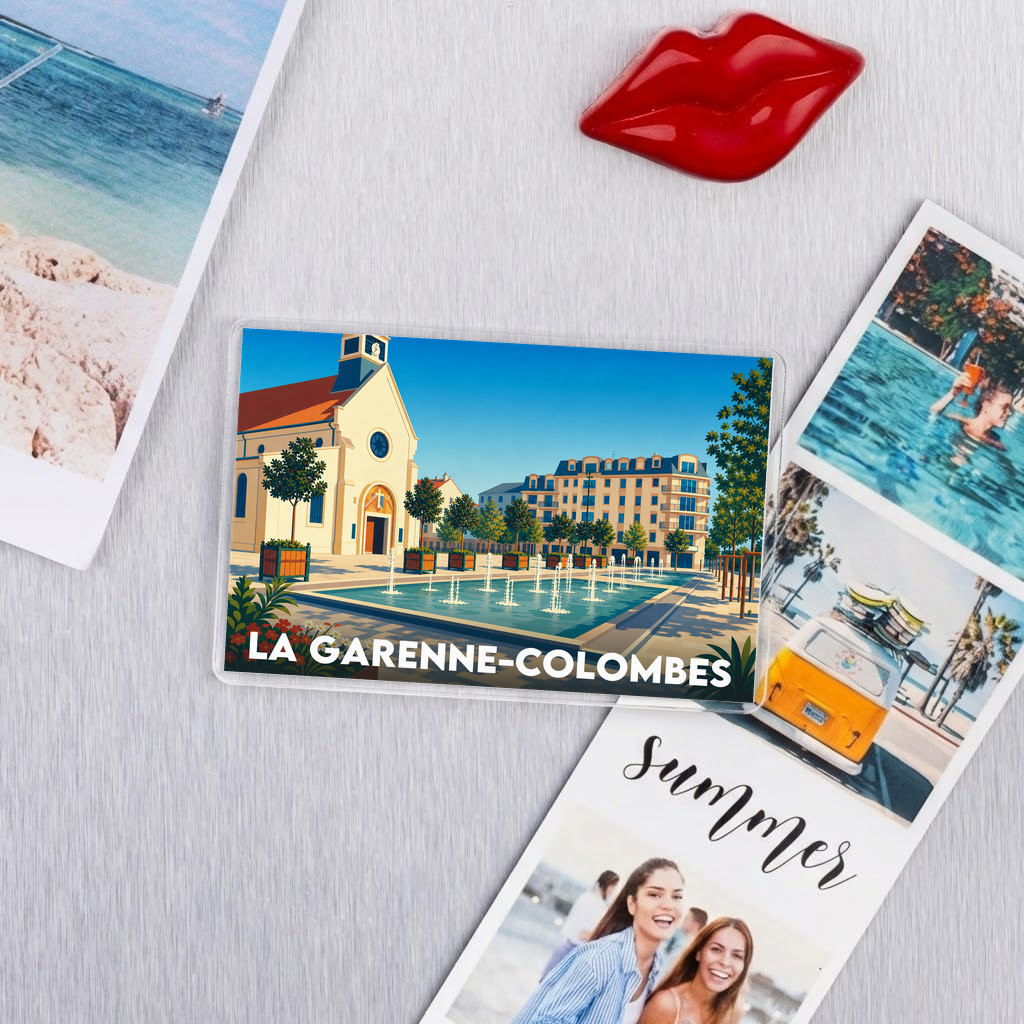 Magnet souvenir de la ville de La Garenne-Colombes avec une illustration stylisée de sa place centrale.