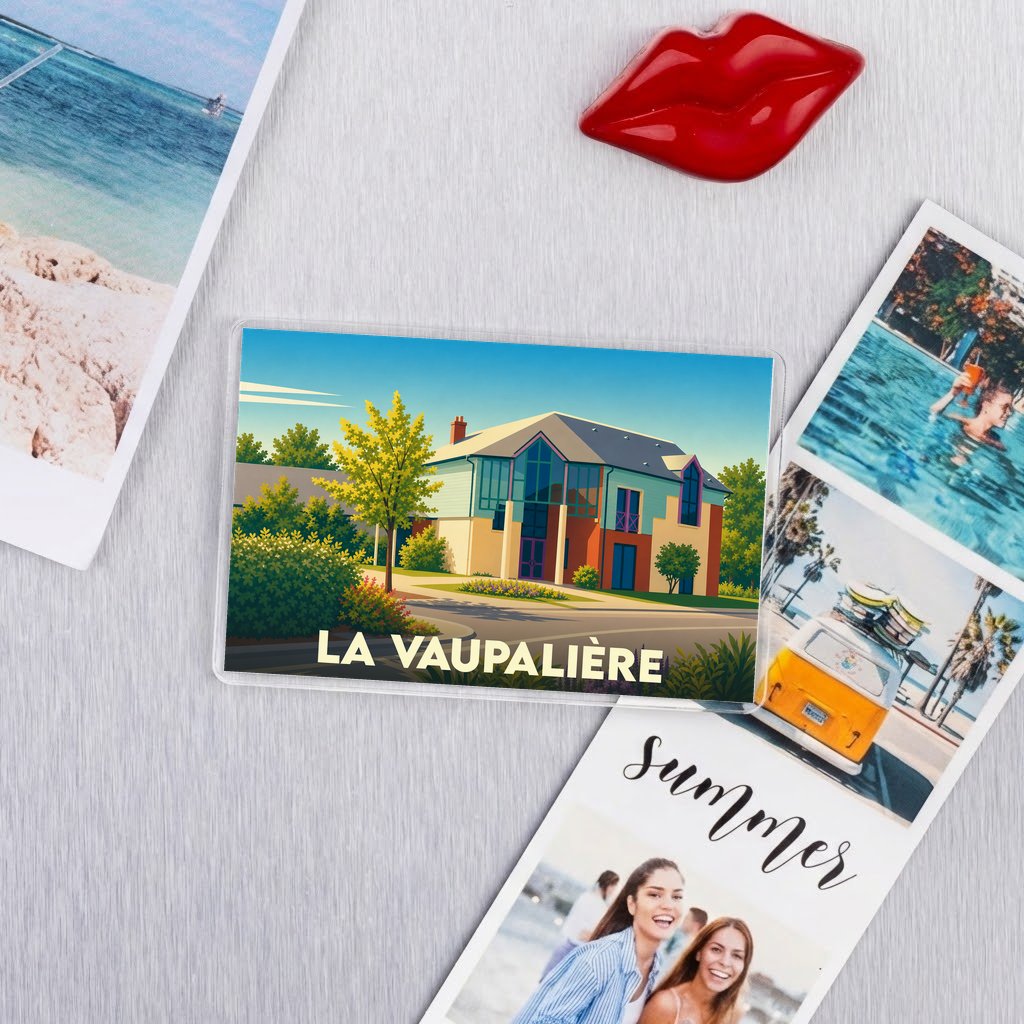 Magnet souvenir de la ville de La Vaupalière avec une illustration stylisée d'un bâtiment moderne.
