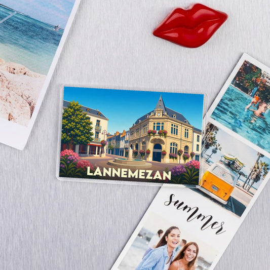 Magnet souvenir de la ville de Lannemezan avec une illustration stylisée.
