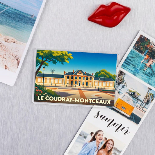 Magnet souvenir de la ville de Le Coudray-Montceaux avec une illustration stylisée.