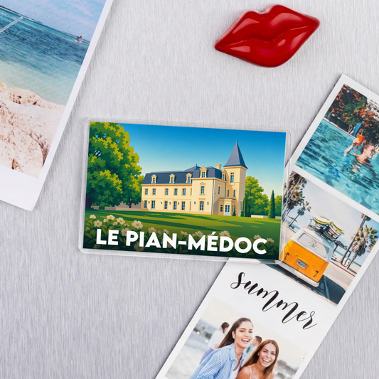 Magnet souvenir de la ville de Le Pian-Médoc avec une illustration stylisée d'un château.