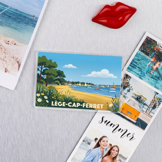 Magnet souvenir de la ville de Lège-Cap-Ferret avec une illustration stylisée.