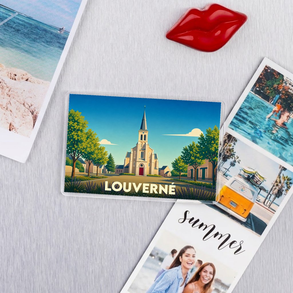 Magnet souvenir de la ville de Louverné avec une illustration stylisée de son église.