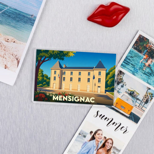 Magnet souvenir de la ville de Mensignac avec une illustration stylisée de sa mairie.