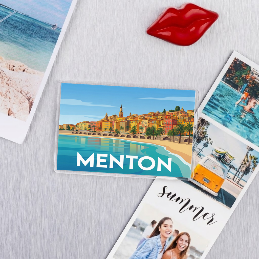 Magnet souvenir de la ville de Menton avec une illustration stylisée de son front de mer coloré.