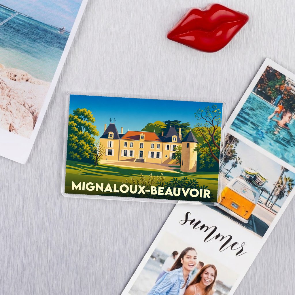 Magnet souvenir de la commune de Mignaloux-Beauvoir illustrant un château stylisé sous un ciel bleu.