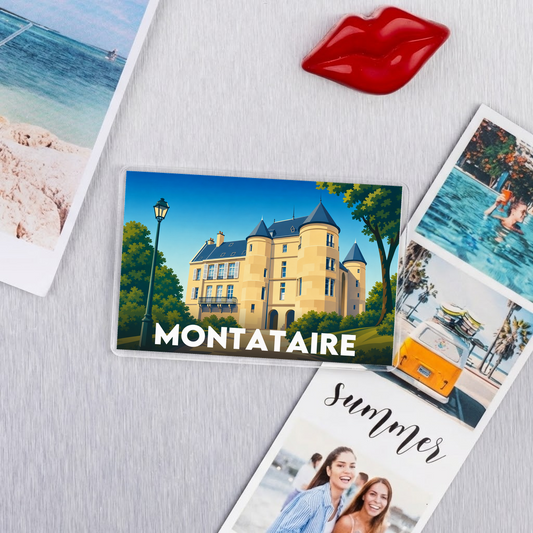 Magnet souvenir de la ville de Montataire avec une illustration stylisée de son château.