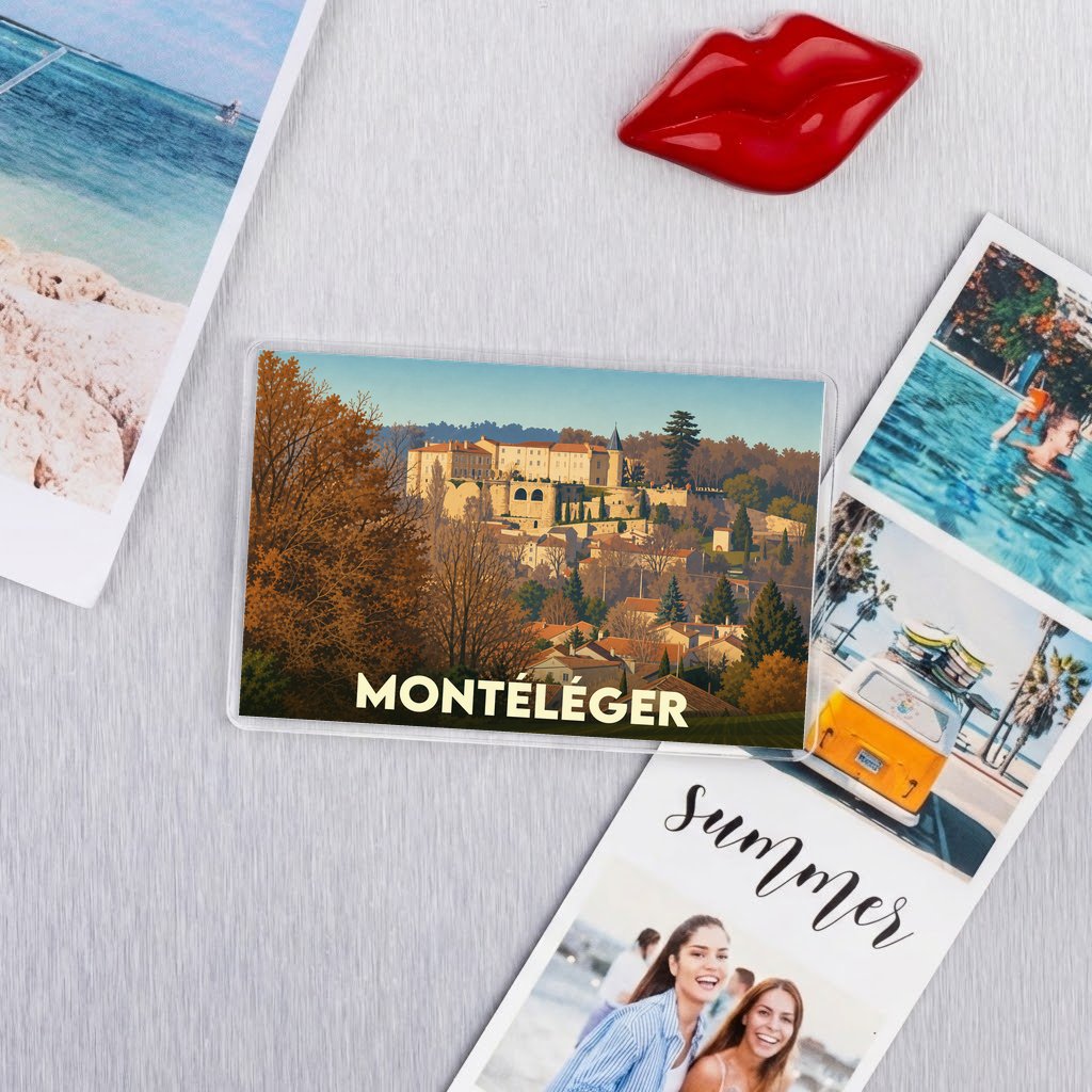 Magnet souvenir de la ville de Montéléger avec une illustration panoramique stylisée.