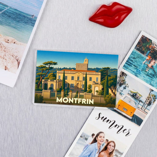 Magnet souvenir de la ville de Montfrin avec une illustration stylisée de son château.