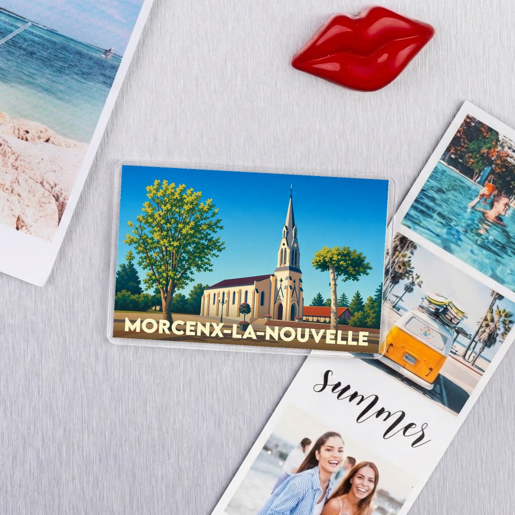 Magnet souvenir de la ville de Morcenx-la-Nouvelle avec une illustration stylisée de son église.