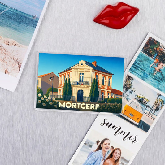 Magnet souvenir de la ville de Mortcerf avec une illustration stylisée de sa mairie.