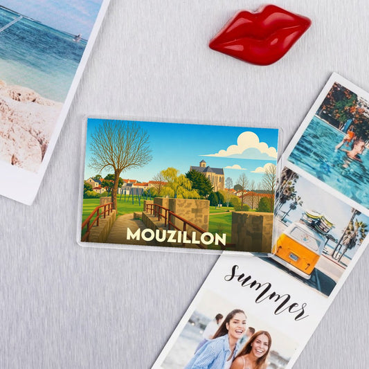 Magnet souvenir de la ville de Mouzillon avec une illustration de paysage stylisée.