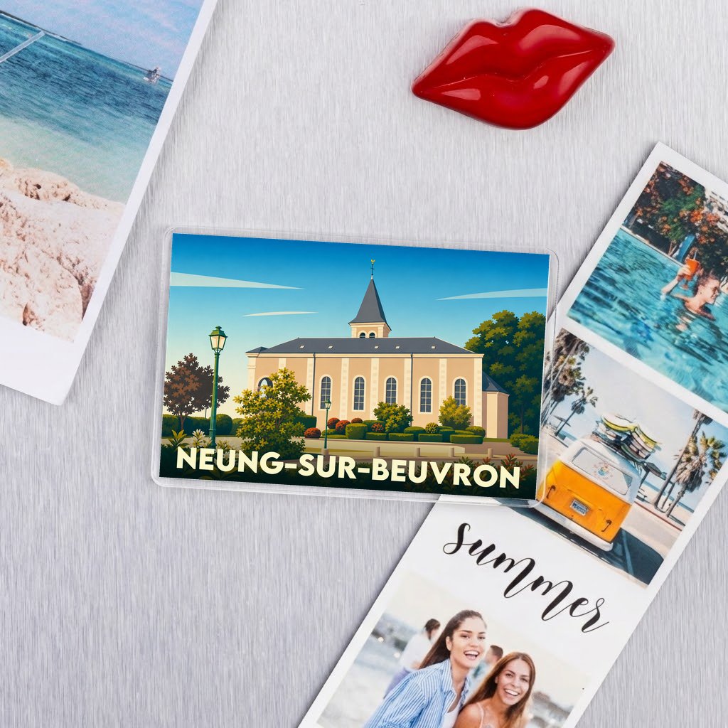 Magnet souvenir de la ville de Neung-sur-Beuvron avec une illustration stylisée de son église.