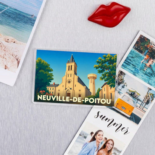 Magnet souvenir de la ville de Neuville-de-Poitou avec une illustration stylisée de son église et de son château d'eau.