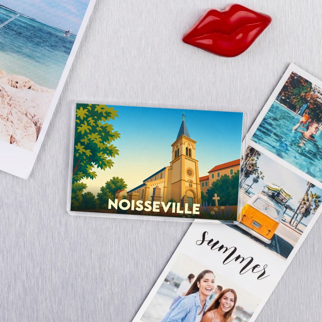 Magnet souvenir de la ville de Noisseville avec une illustration stylisée de son église.