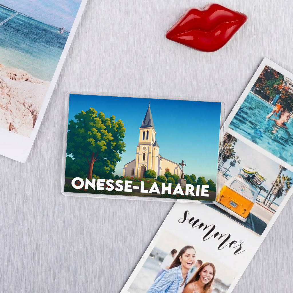 Magnet souvenir de la ville d'Onesse-Laharie avec une illustration stylisée de son église.
