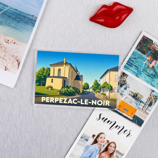 Magnet souvenir de la ville de Perpezac-le-Noir avec une illustration stylisée.