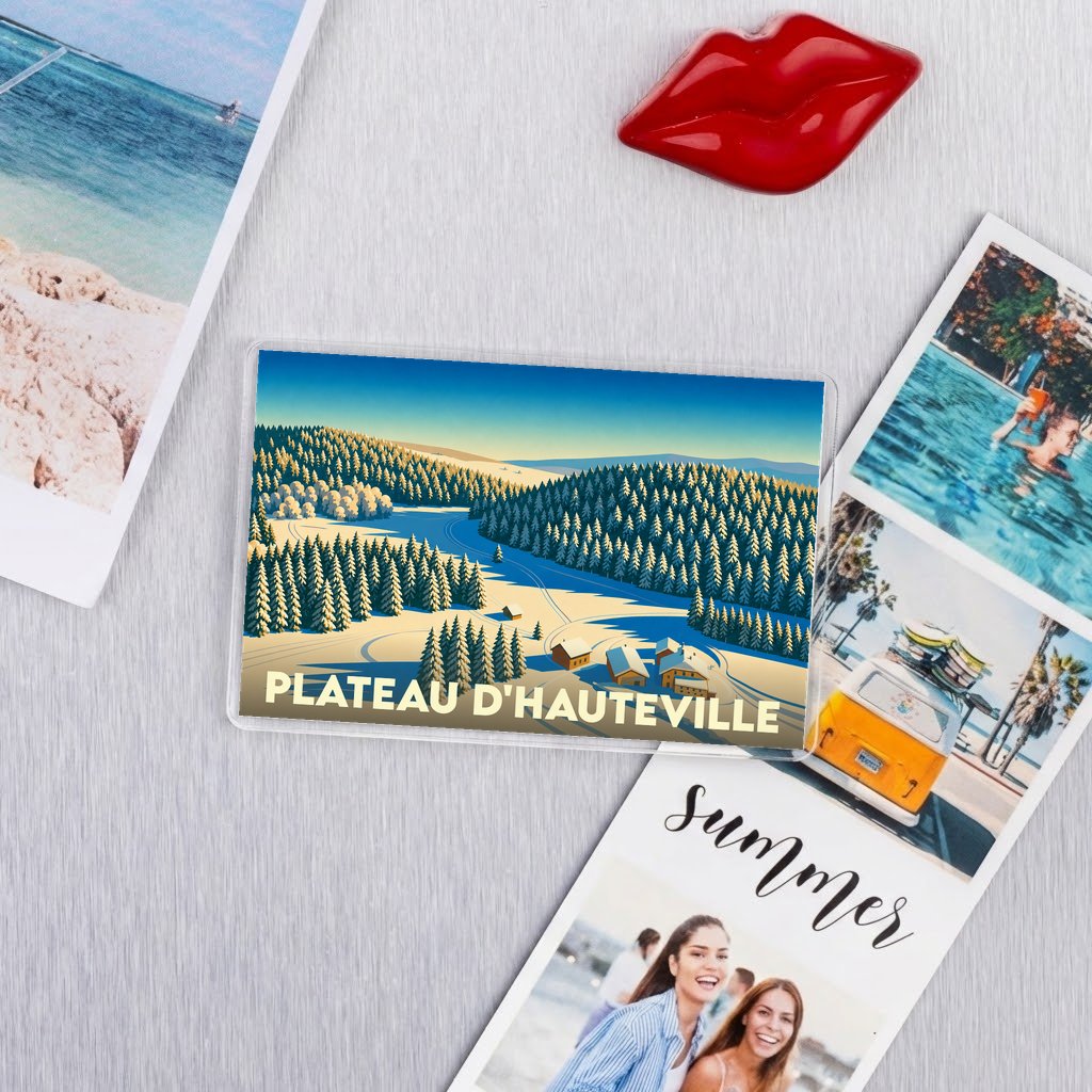 Magnet souvenir du Plateau d'Hauteville avec une illustration stylisée d'un paysage enneigé.