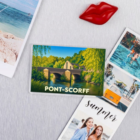 Magnet souvenir de la ville de Pont-Scorff avec une illustration stylisée d'un pont en pierre.