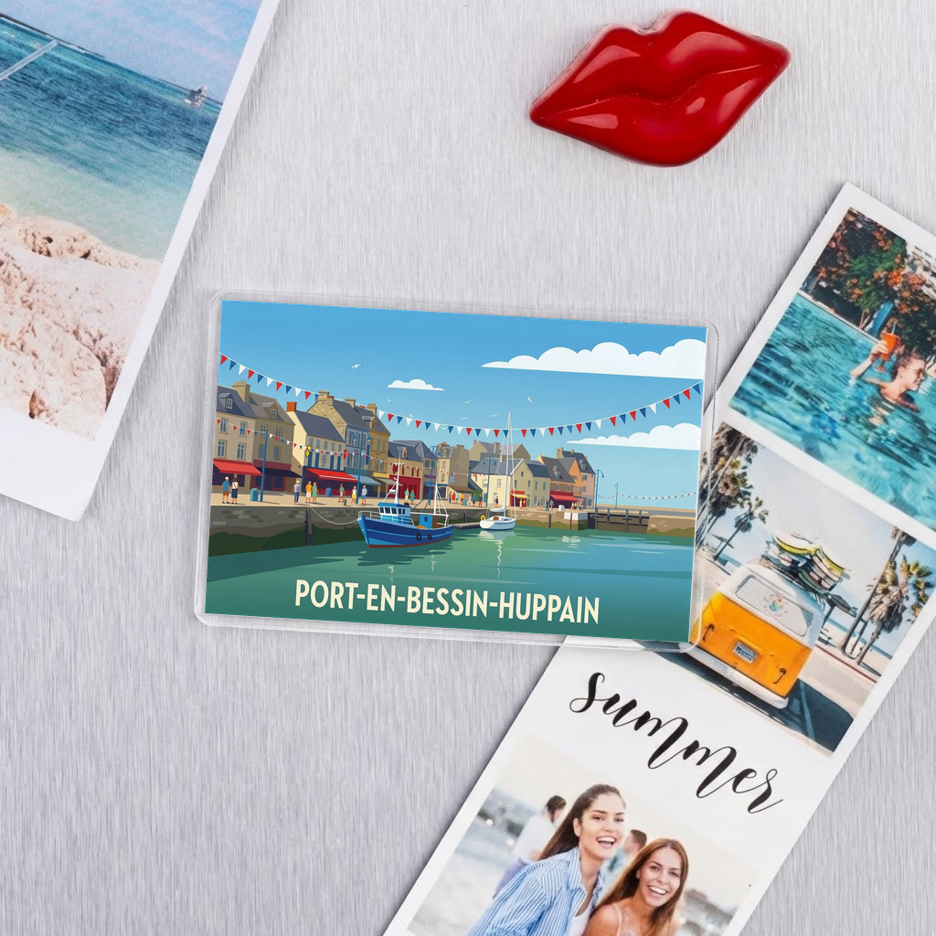 Magnet souvenir de la ville de Port-en-Bessin-Huppain avec une illustration stylisée de son port.